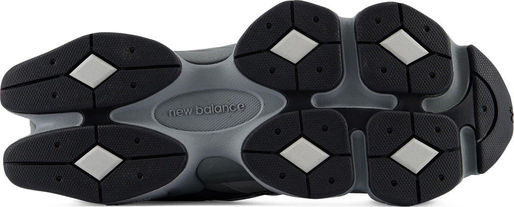 New Balance Gender Inclusive 9060 Sneaker - Men's