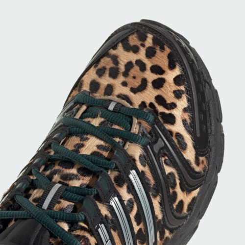Women's Adidas Adistar Control 5 Shoes