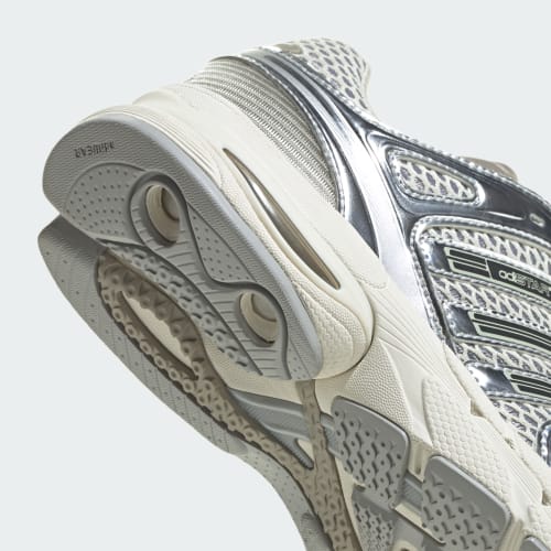 Women's Adidas Adistar Control 5 Shoes