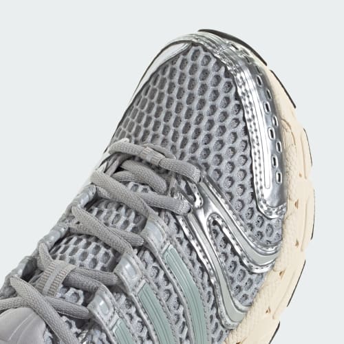 Women's Adidas Adistar Control 5 Shoes