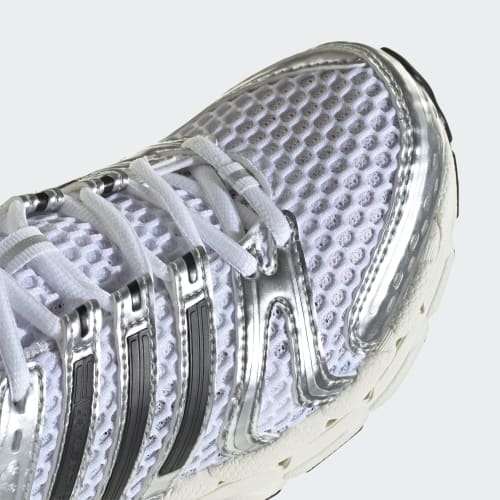 Women's Adidas Adistar Control 5 Shoes