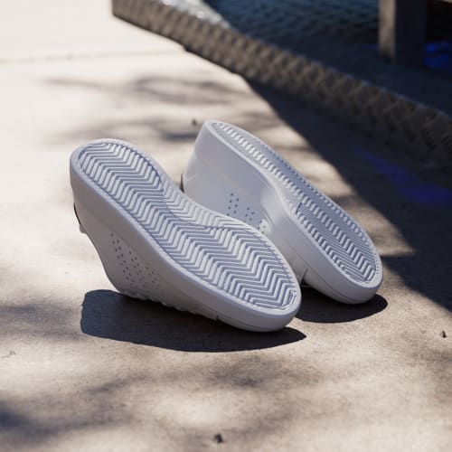 Women's Adidas Advantage 2.0 Shoes