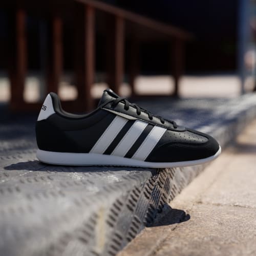 Women's Adidas Barreda Lo Shoes