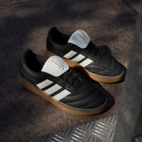 Men's Adidas Barreda Mundial Shoes