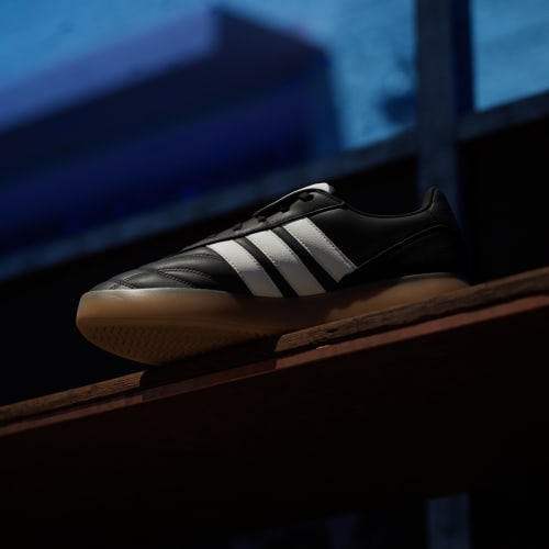Men's Adidas Barreda Mundial Shoes