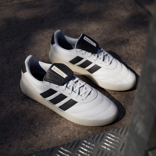 Men's Adidas Barreda Mundial Shoes