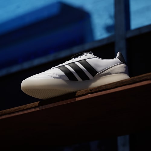 Men's Adidas Barreda Mundial Shoes
