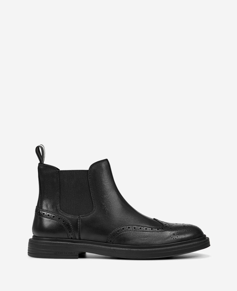 Kenneth Cole Frank Double Gore Wingtip Chelsea Boots Black Leather