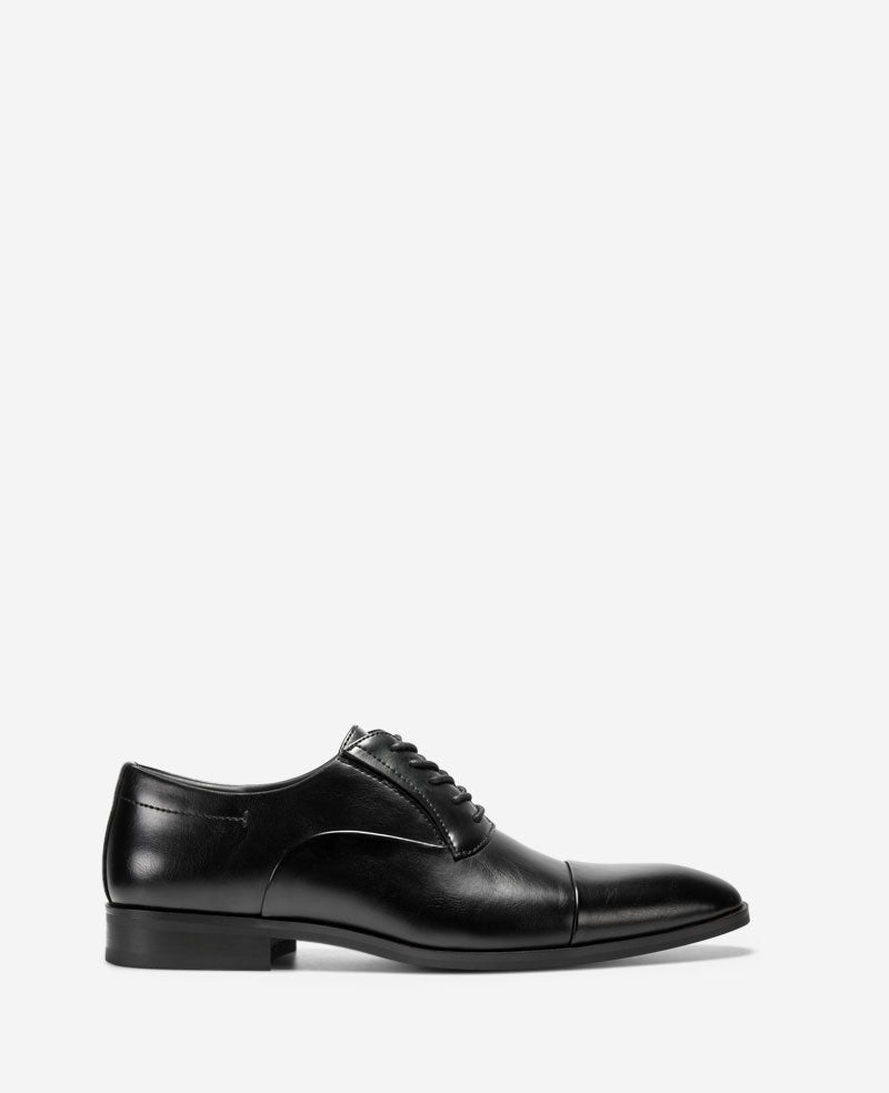 Kenneth Cole Reaction - Heath Cap Toe Lace Up Oxfords Black