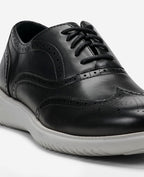 Kenneth Cole Reaction - Nio Wing Lace Ups Black