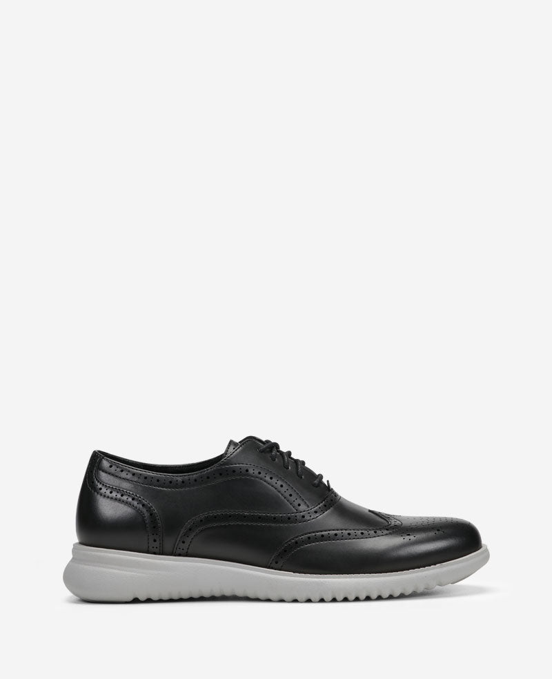 Kenneth Cole Reaction - Nio Wing Lace Ups Black
