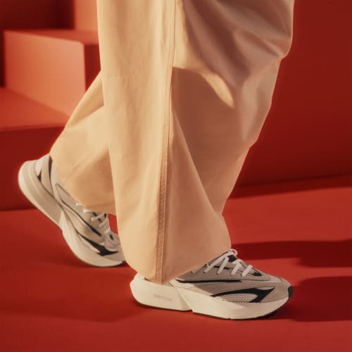 Women's Adidas Lightblaze Shoes