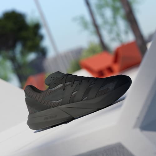 Men's Adidas Lightblaze Shoes