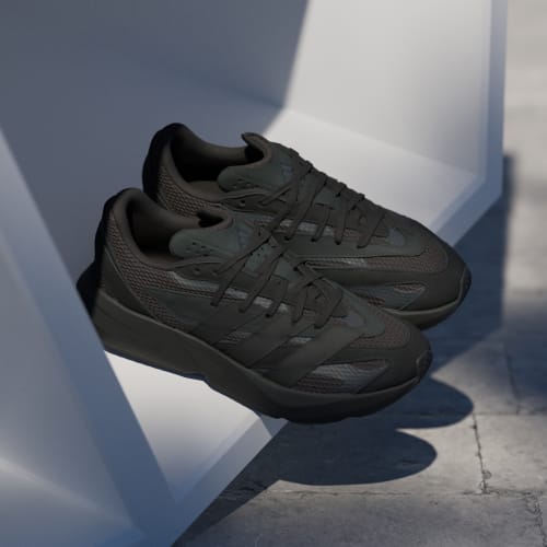 Men's Adidas Lightblaze Shoes