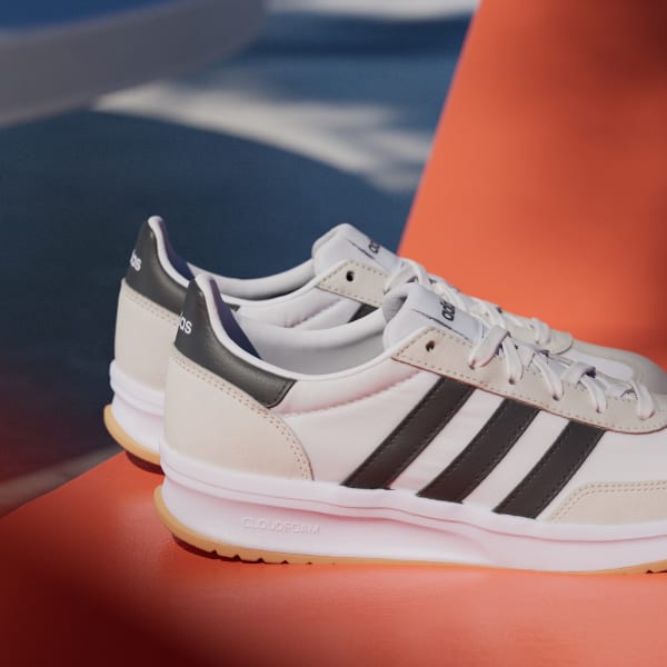 Women's Adidas Run 70S 2.0 Shoes