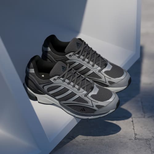 Men's Adidas Spiritain 2000 Shoes