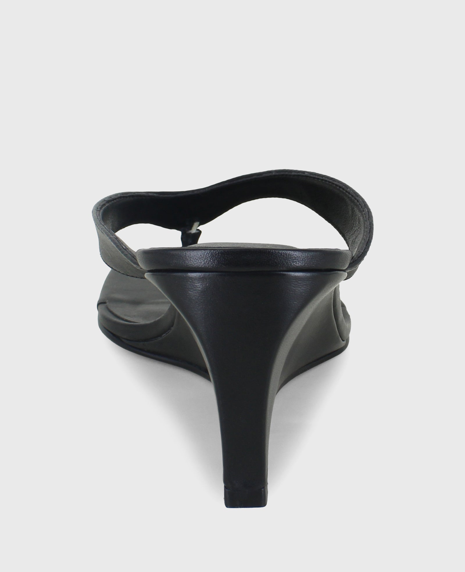 Kenneth Cole Susannah Leather Thong Wedge Sandals Black Leather