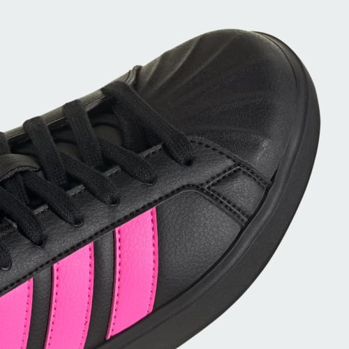 Women's Adidas Streettalk
