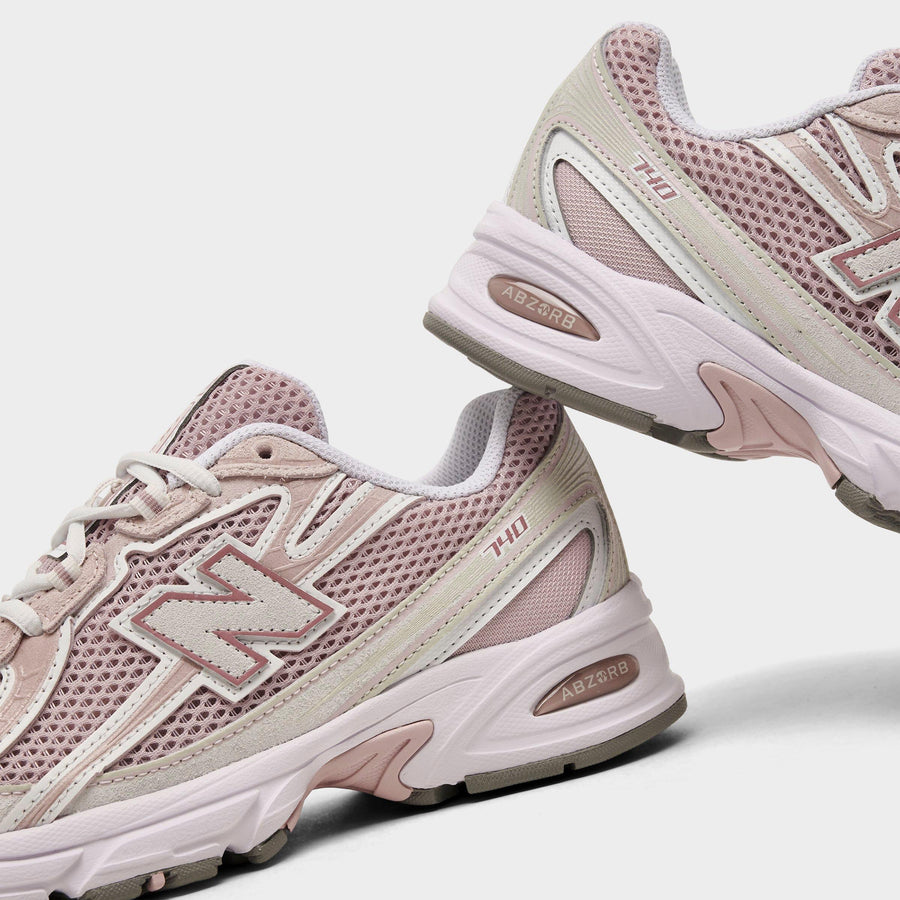 Women's New Balance 740 Casual Shoes