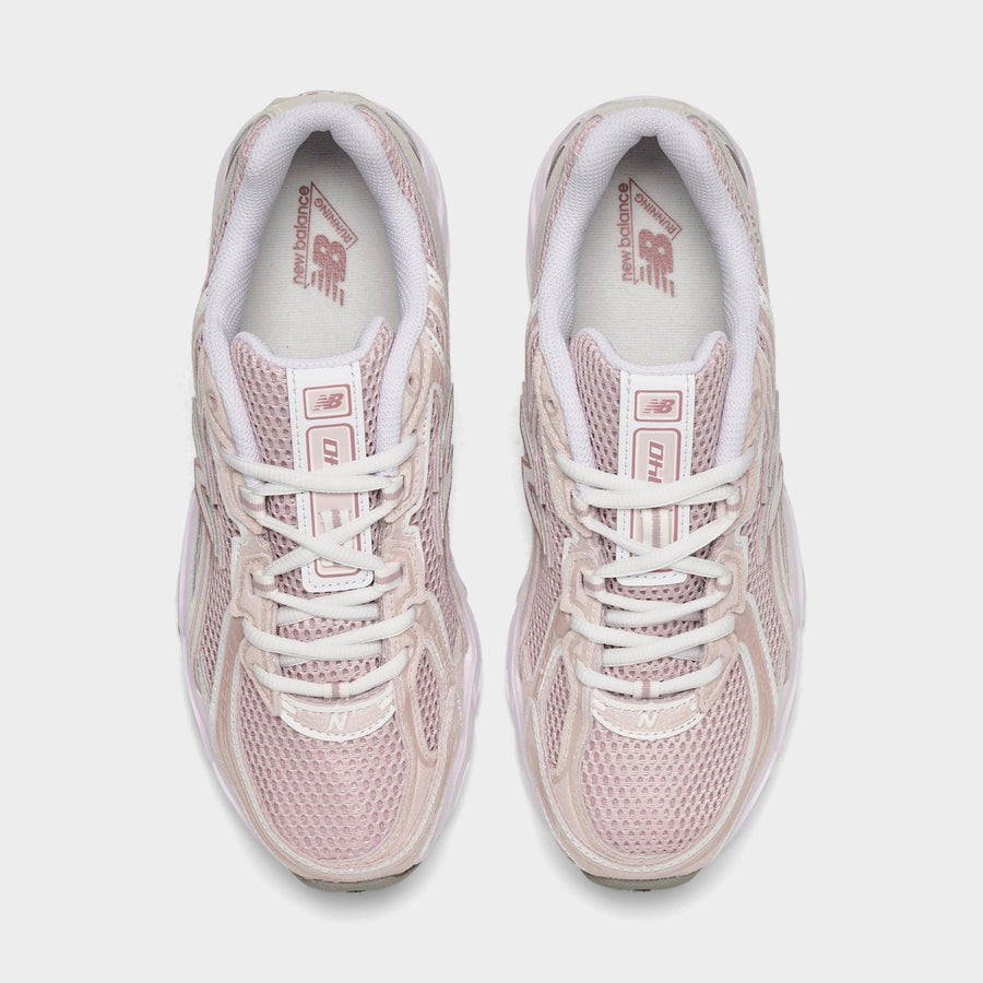 Women's New Balance 740 Casual Shoes
