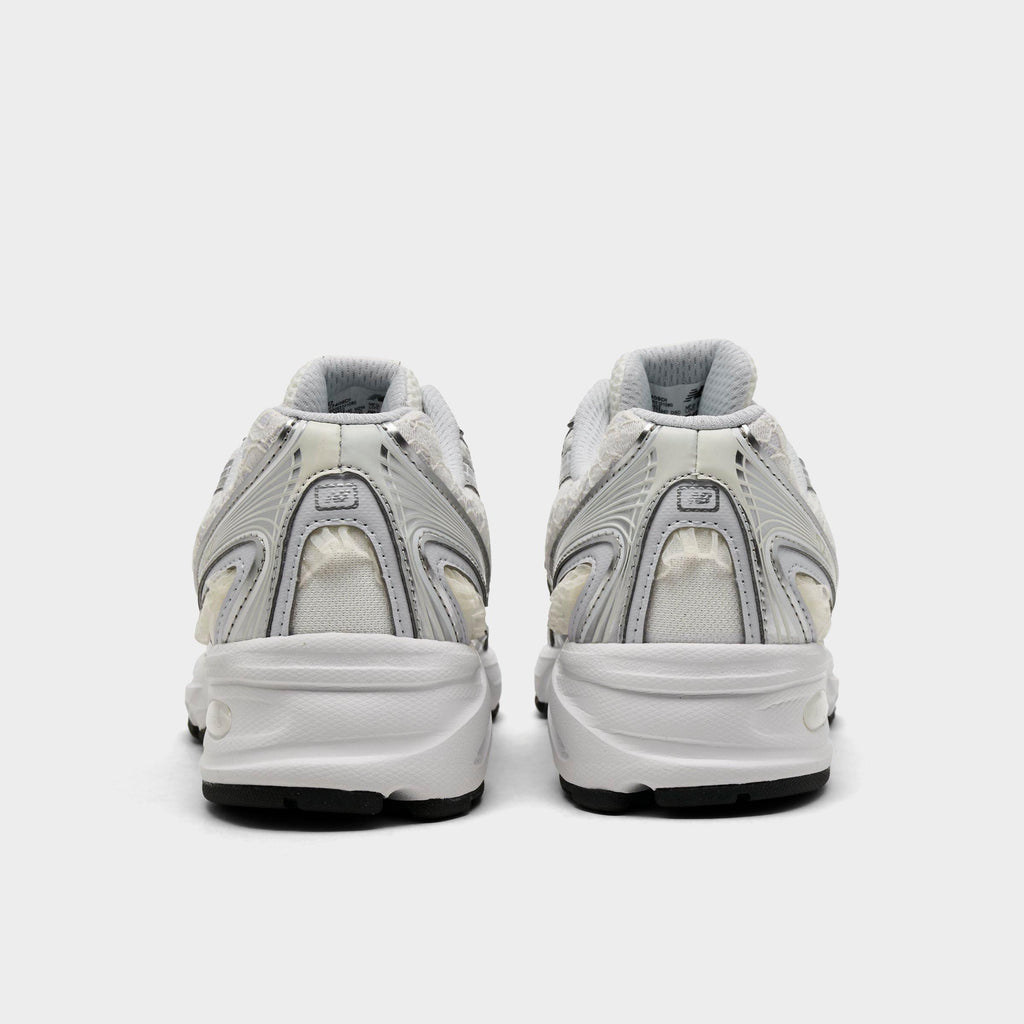 Women's New Balance 740 Casual Shoes