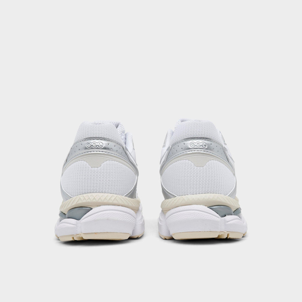 Women's Asics GEL-Cumulus 16 Running Shoes