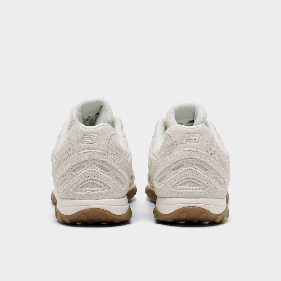 Women's New Balance 204L Casual Shoes