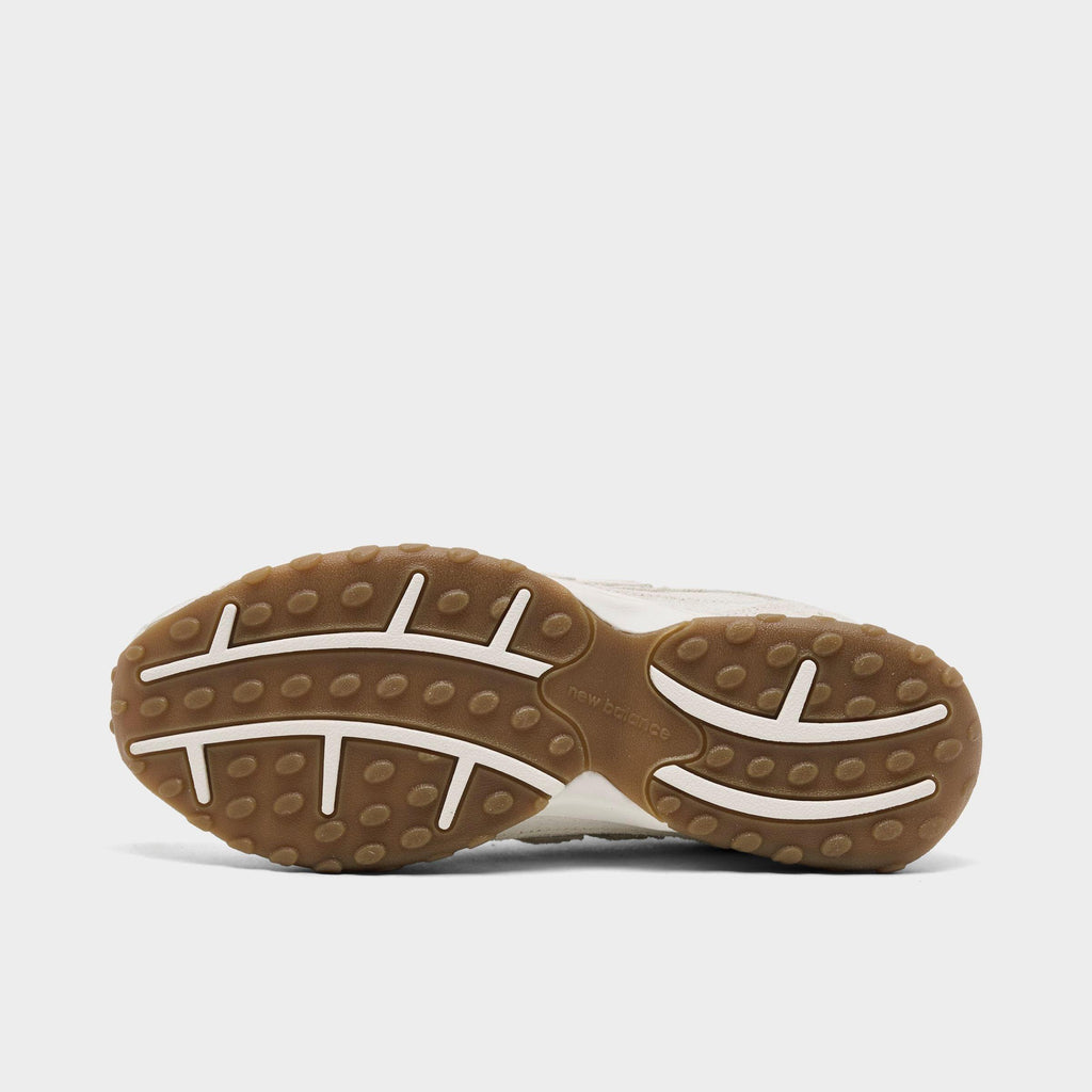 Women's New Balance 204L Casual Shoes