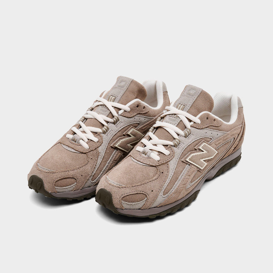 Women's New Balance 204L Casual Shoes