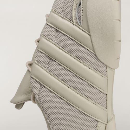 Men's Adidas Y-3 Regu 2002 Shoes