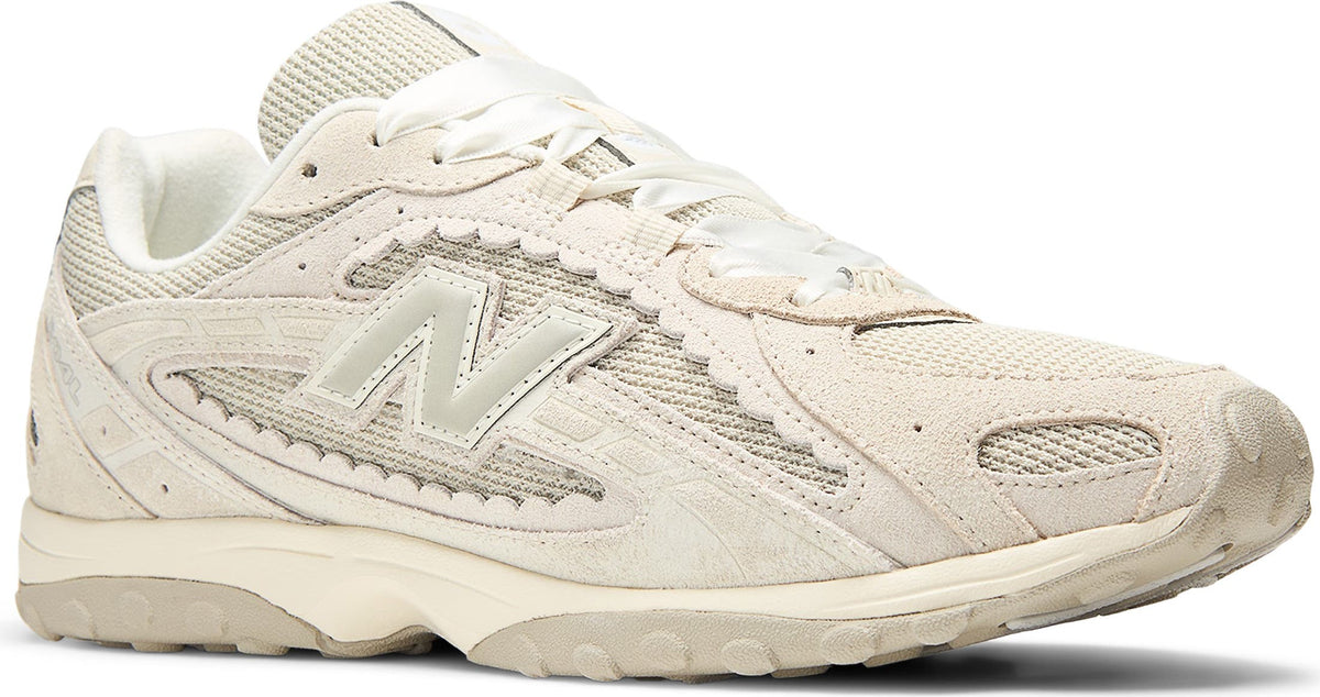 New Balance Gender Inclusive 204L Sneaker - Men's