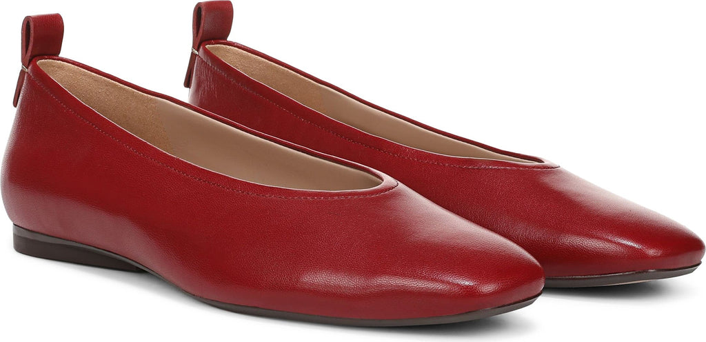 27 Edit Naturalizer Carla Flat - Women's