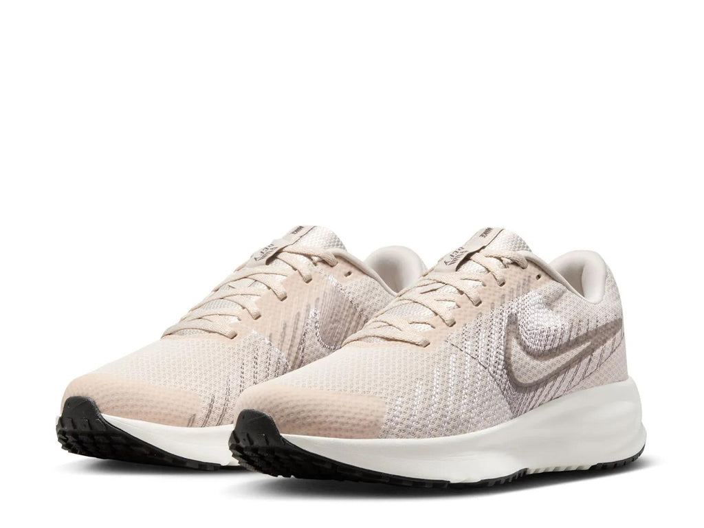 Nike Run Defy Running Shoe - Women's
