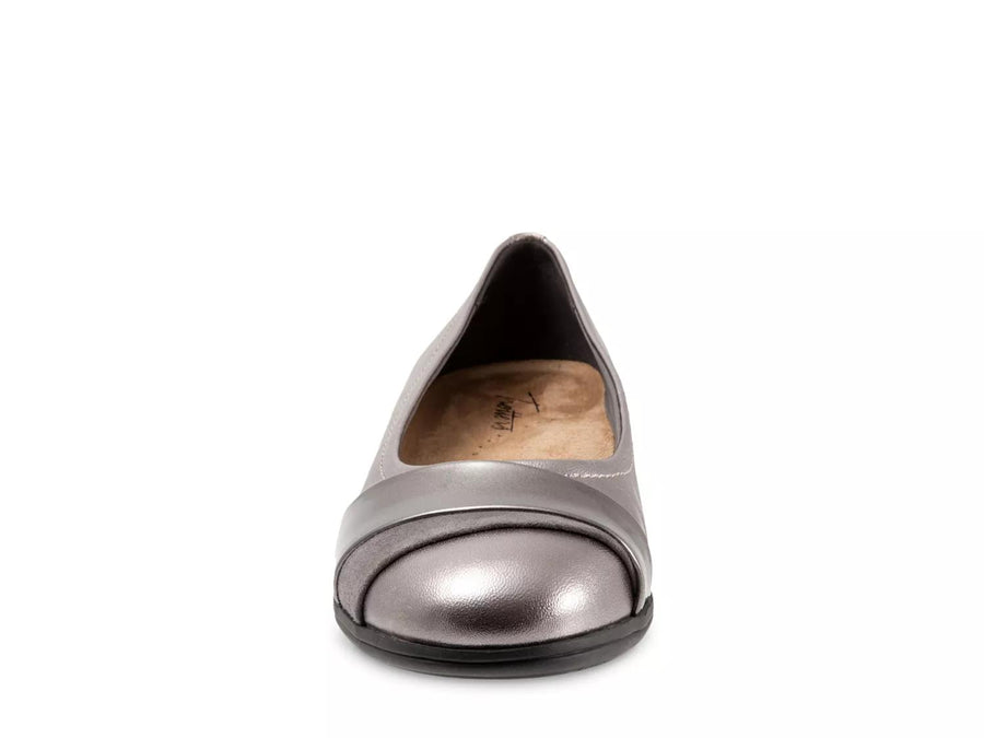 Trotters Danni Flat