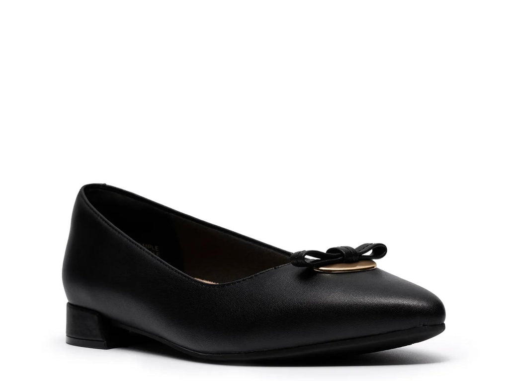 Clarks Natalyn Trim Charm Flat