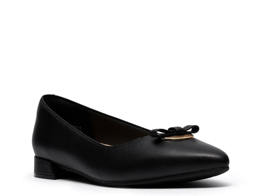 Clarks Natalyn Trim Charm Flat