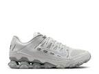 Nike Reax 8 TR Sneaker - Women's