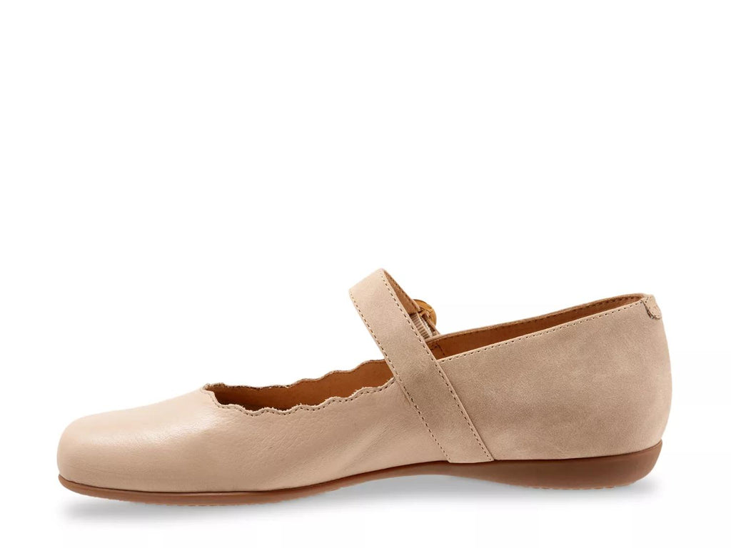 Trotters Sugar Mary Jane Flat
