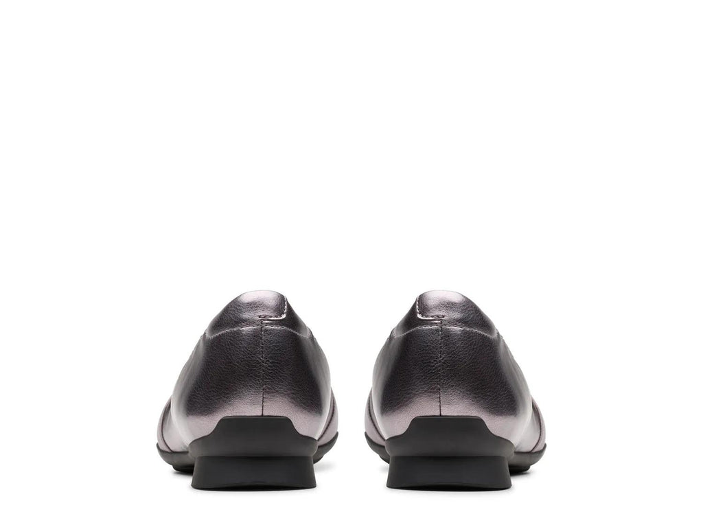 Clarks Jazmynn Gem Slip-On