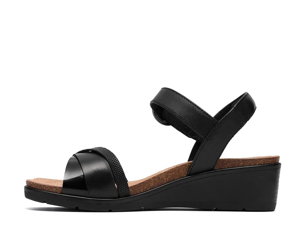 Clarks Kacha Twist Wedge Sandal