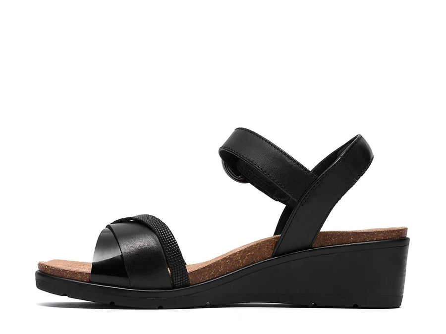 Clarks Kacha Twist Wedge Sandal