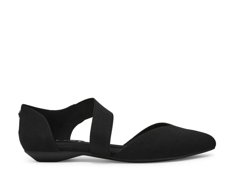 Anne Klein Obila Flat