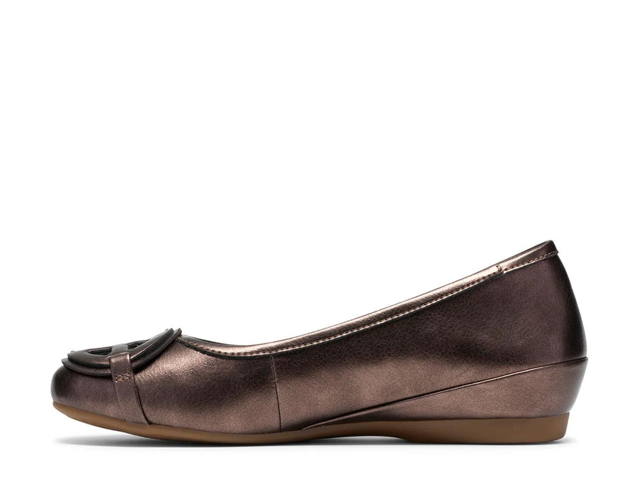 Clarks Cathrynn Luna Flat - Women's