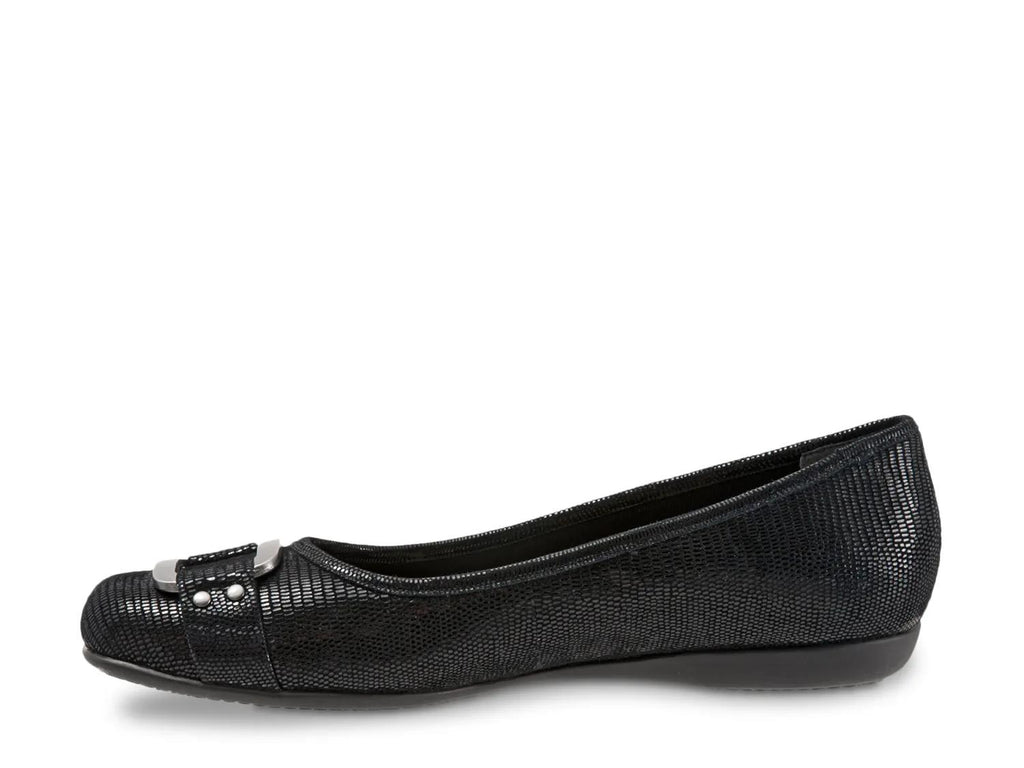 Trotters Sizzle Flat