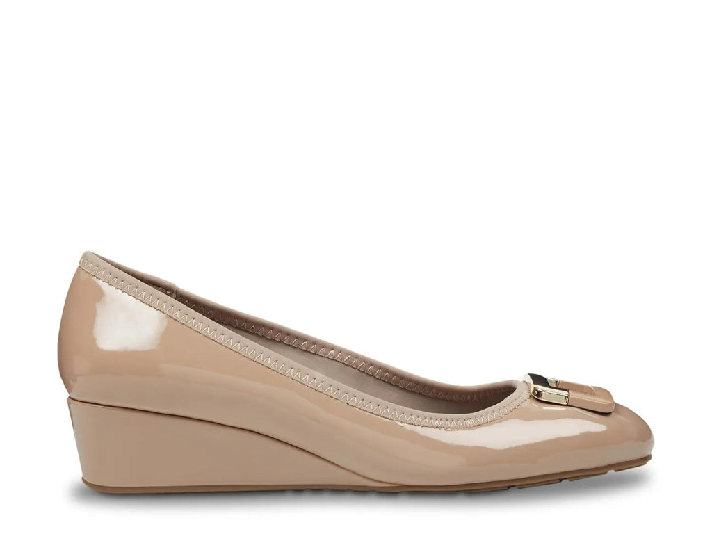 Bandolino Tad 3 Wedge Pump