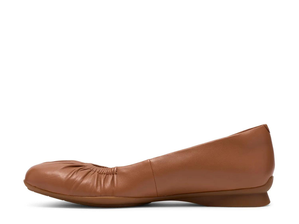 Clarks Jazymnn Lo Flat