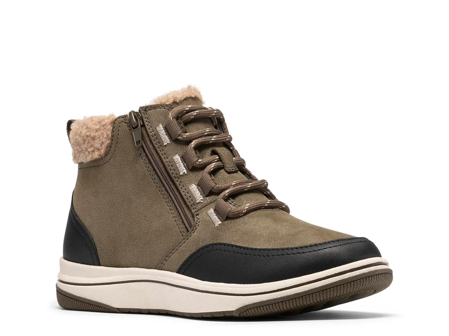 Clarks Cloudsteppers Breeze Moss Bootie