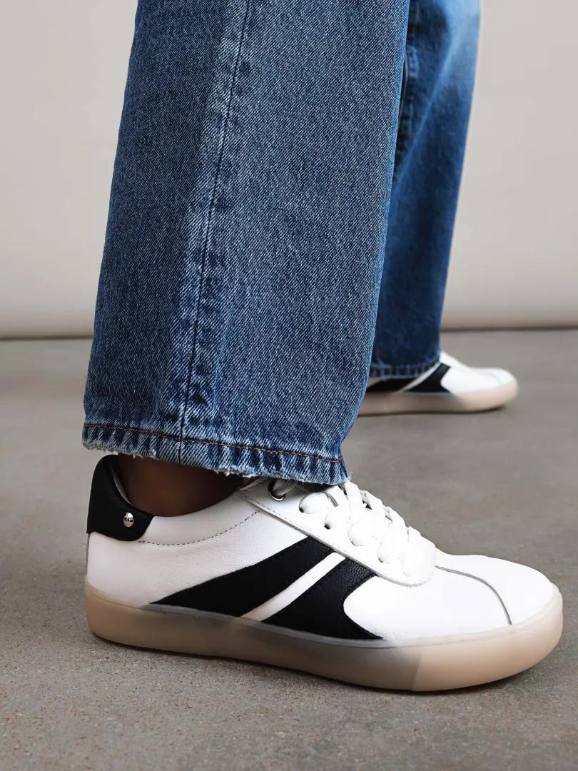 Naturalizer Medina Sneaker