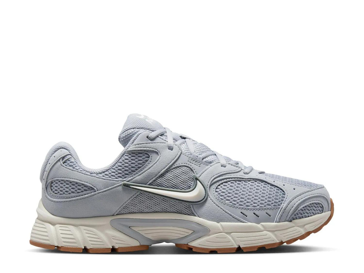 Nike V5 RNR Sneaker - Men's
