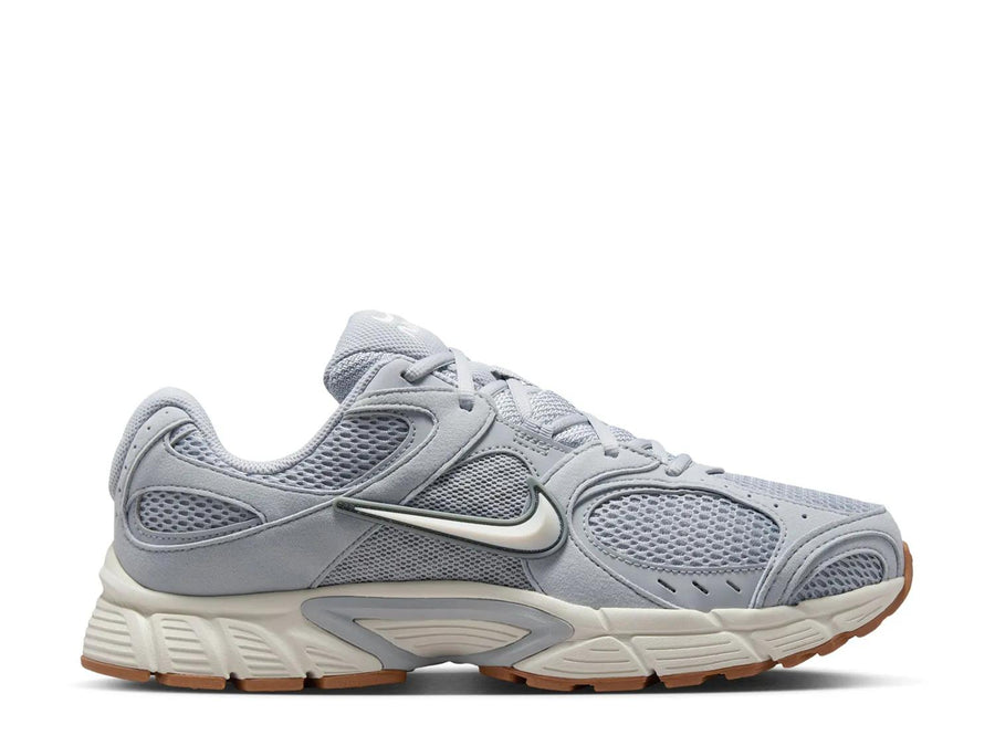 Nike V5 RNR Sneaker - Men's